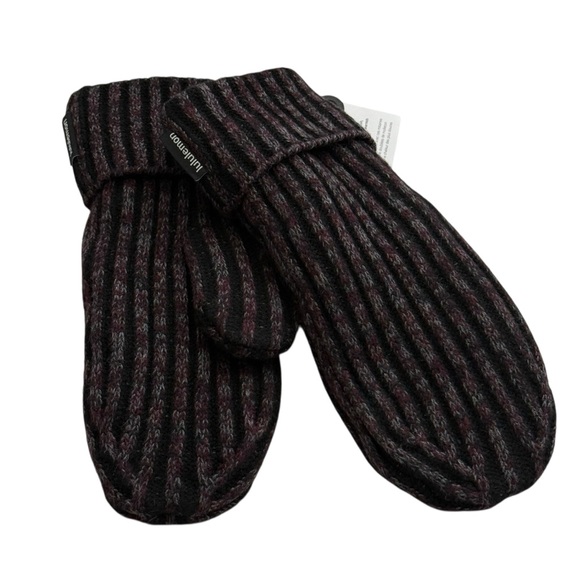 Lululemon Womens Textured Fleece-Lined Knit Mittens Women’s Size XS/Small New - Picture 2 of 6